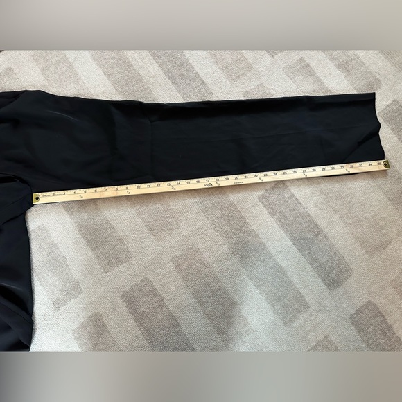 Tom Ford Women’s Pleated Black Trousers (Size 10P) - Picture 13 of 13